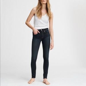 Rag & Bone Cate Mid-Rise Skinny in Bedford 26